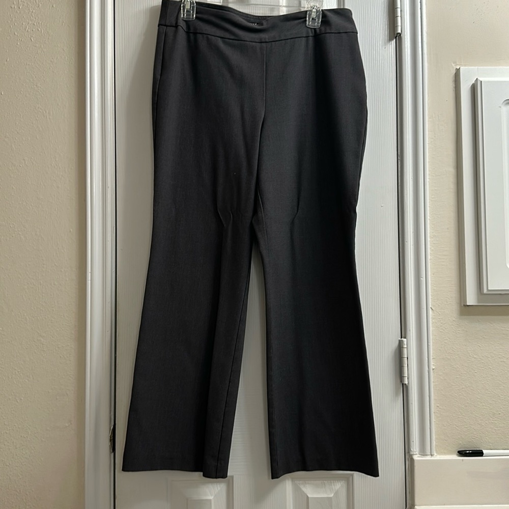 Gray Roz & Ali dress pants, size 12